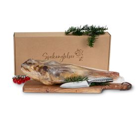 Fenalår med brett og kniv